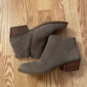 Women’s Suede Booties Sole/Society Size 7